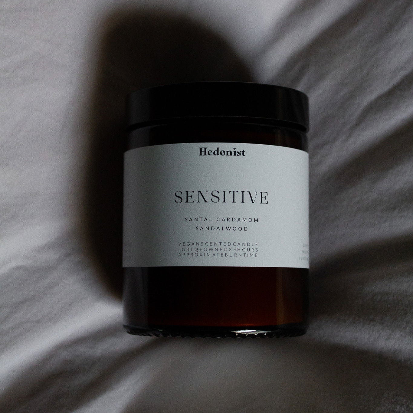 Hedonist Sensitive Candle - Santal, Cardamom & Musk